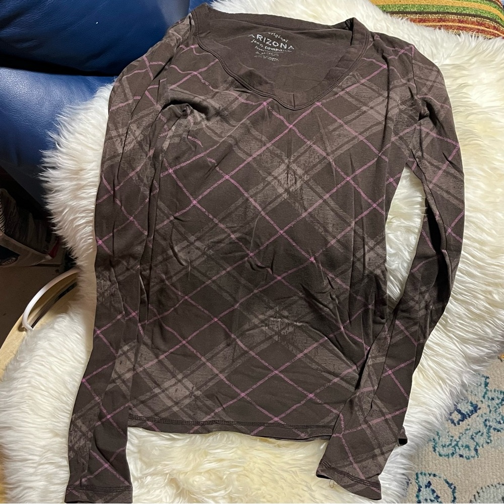Arizona Jean Company Brown and Pink Argyle V-Neck Top